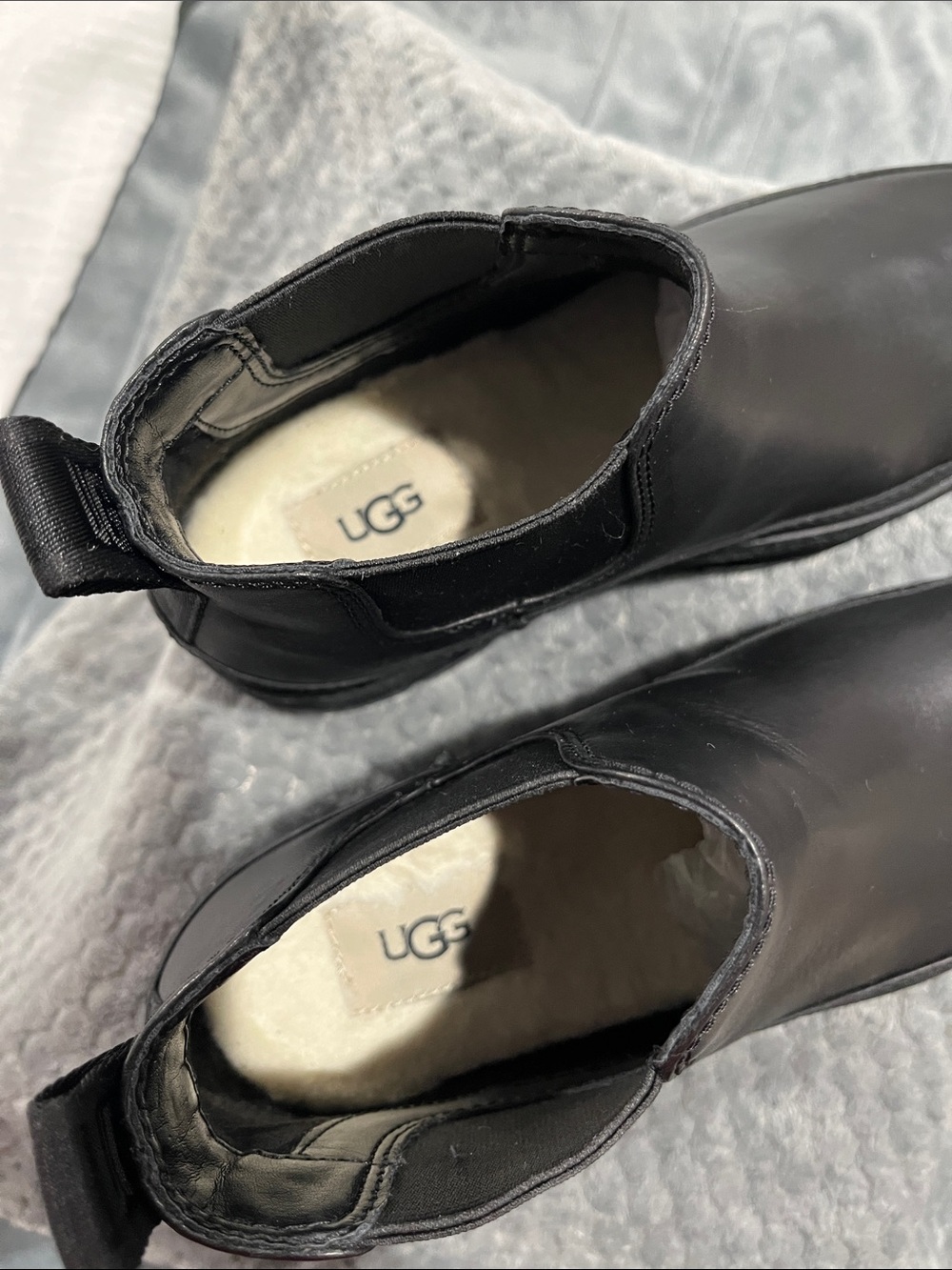 UGG Black Leather Shearling-Lined Chelsea Boot Pair